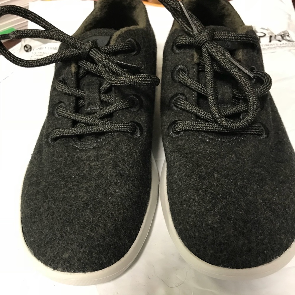 Allbirds size 7.